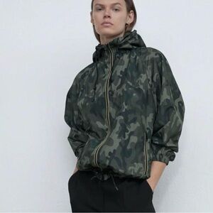 Zara oversized nylon bomber in Green Camo - M